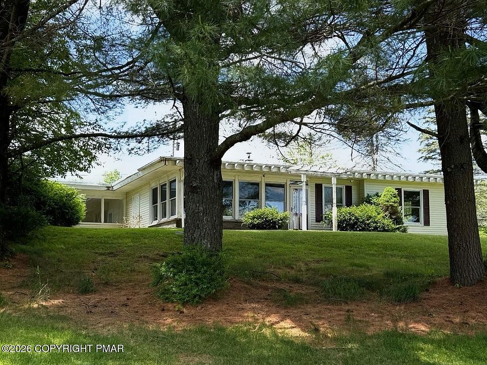 1st image of 193 Country Club Dr