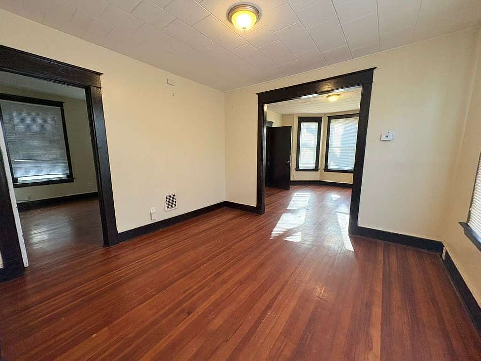 1st image of 327 Bassett St #22