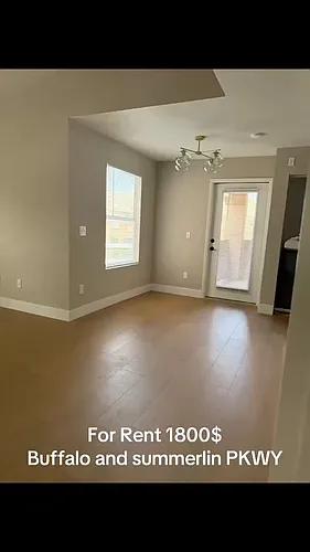 1150 N Buffalo Dr Photo 1