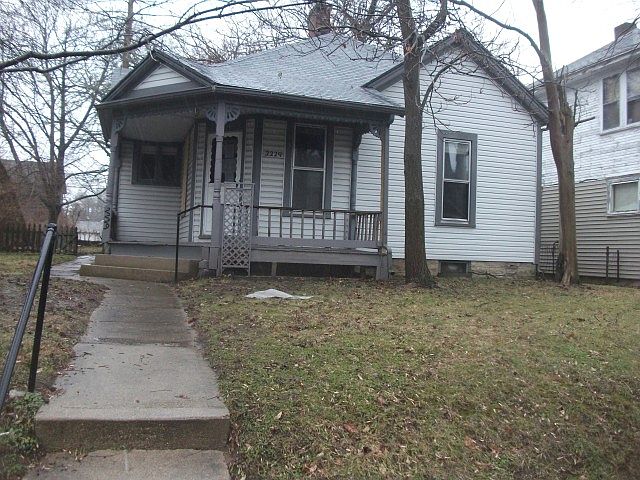 1st image of 2229 Catalpa Dr