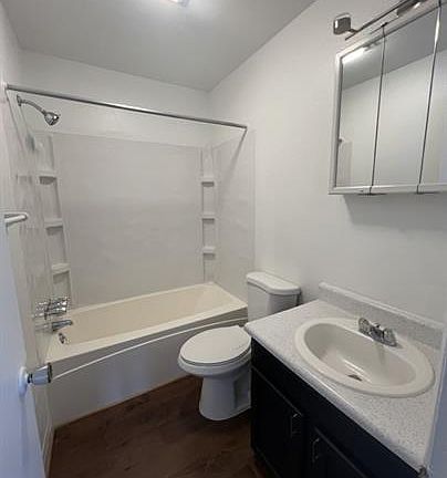 3rd image of 700 S Dewitt Dr #724