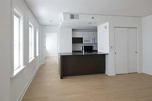 Floor plan amb2T06