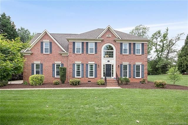1st image of 110 Knoxview Ln