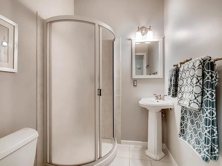 2412 Harriet Ave #101 — Photo 14