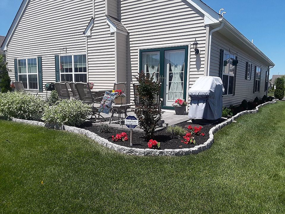 2nd image of 320 Sturgess Ct
