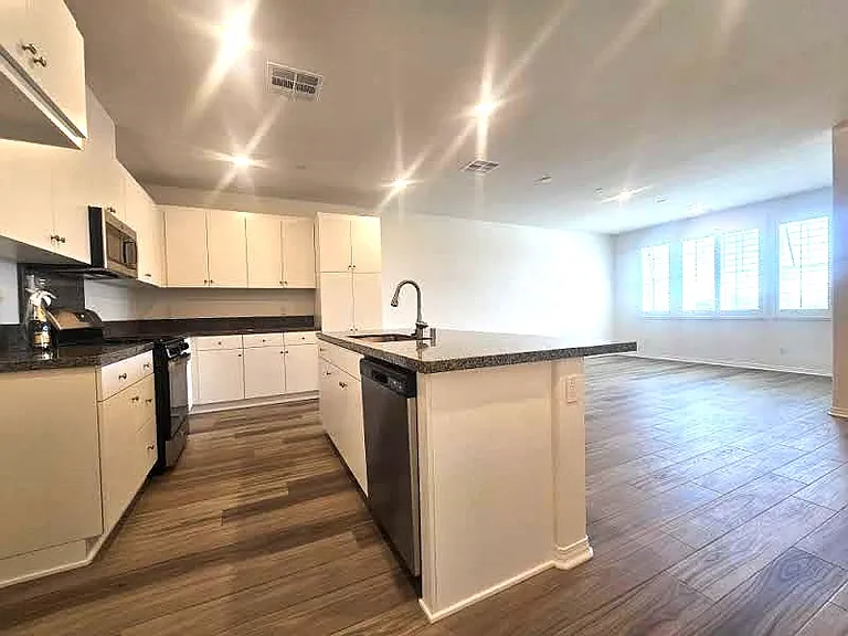 16030 Lasselle St #3 — Photo 15