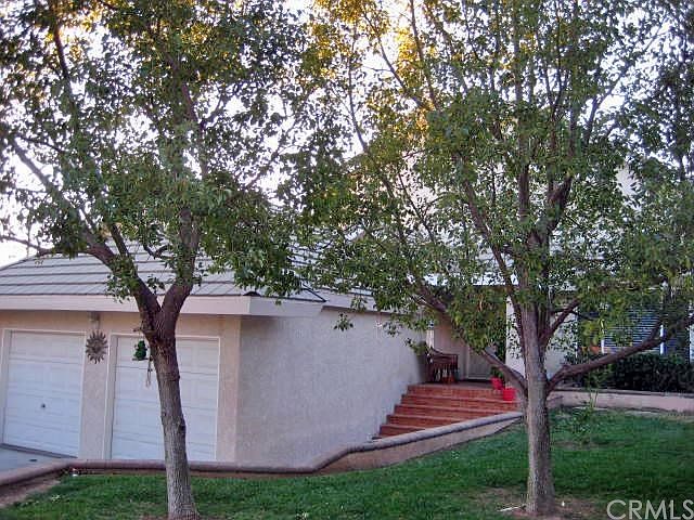 1st image of 228 E Hill Dr