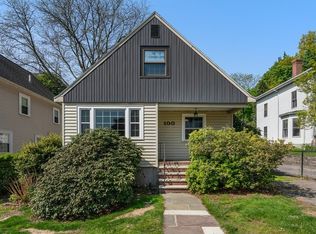 100 Corey St, West Roxbury, MA 02132