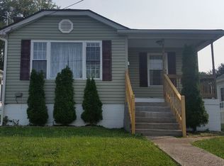 311 Thompson Ave, Oak Hill, WV 25901