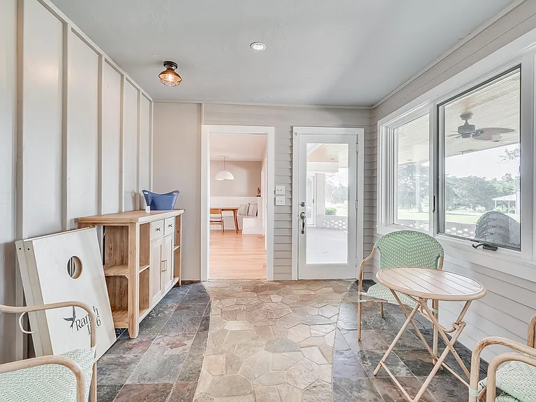 1516 E Britton Rd — Photo 28