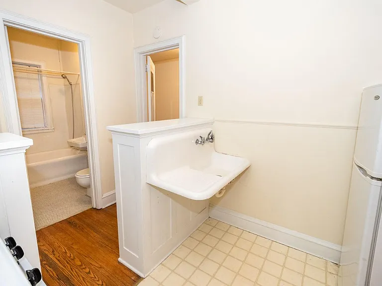 Santa Rosa Apartments — Photo 32