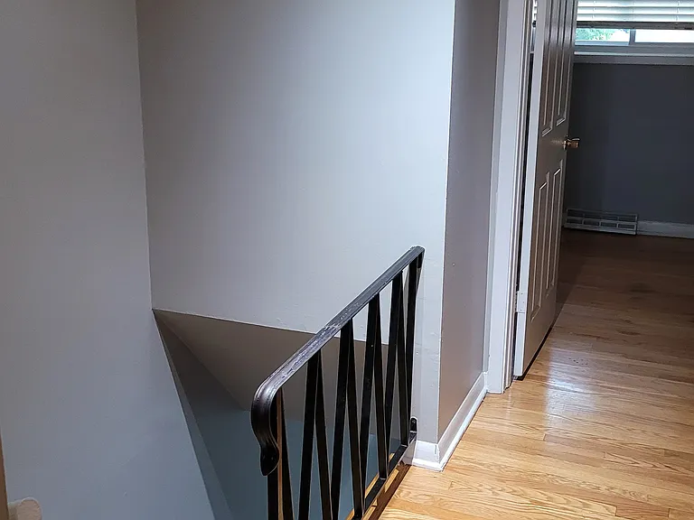 445 E Lincoln St — Photo 17