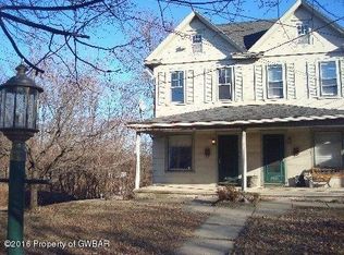 1633 Wyoming Ave, Forty Fort, PA 18704