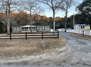 82 Pringle Ferry Rd, Georgetown, SC 29440