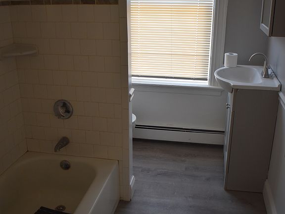 4th image of 42 Lisbon St Floor 2