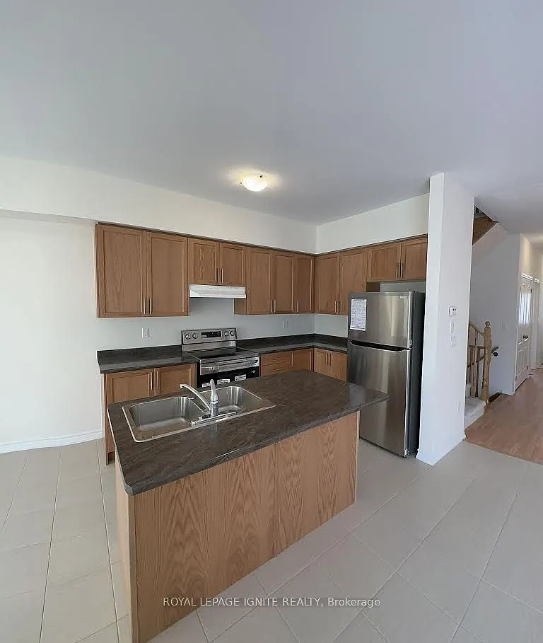 3 bed, $2,950 — Photo 3