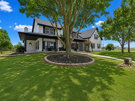 3rd image of 3817 Ganzer Rd W