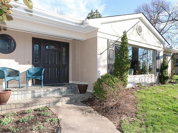 2nd image of 224 Mount Pleasant Ave