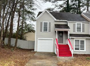 7983 Woodlake Dr #7983, Riverdale, GA 30274