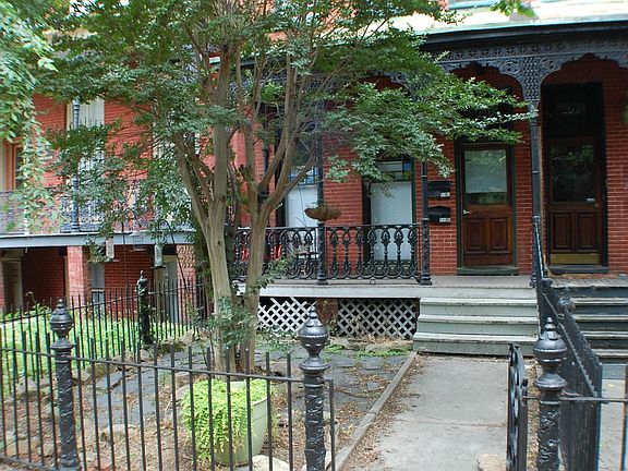 2nd image of 110 W Clay St #1