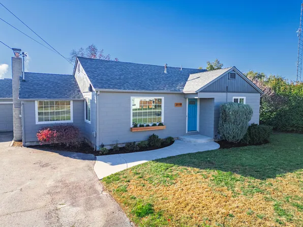 3119 Merriman Rd, Medford, OR 97501