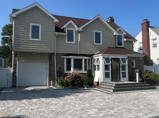 869 De Mott Avenue, Baldwin, NY 11510