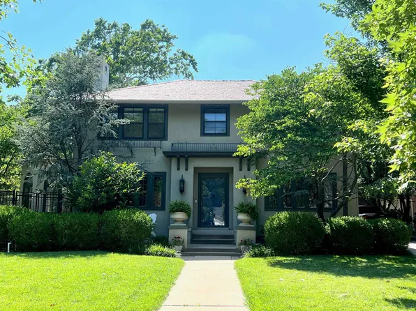 237 N Crestway St, Wichita, KS 67208