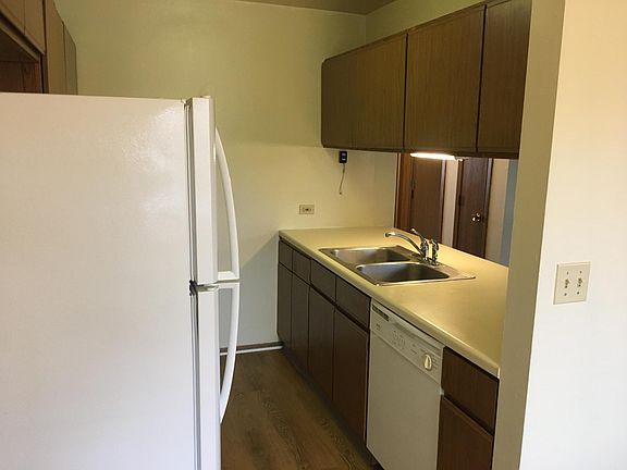 4th image of 1118 W Greenwood Ave #1E