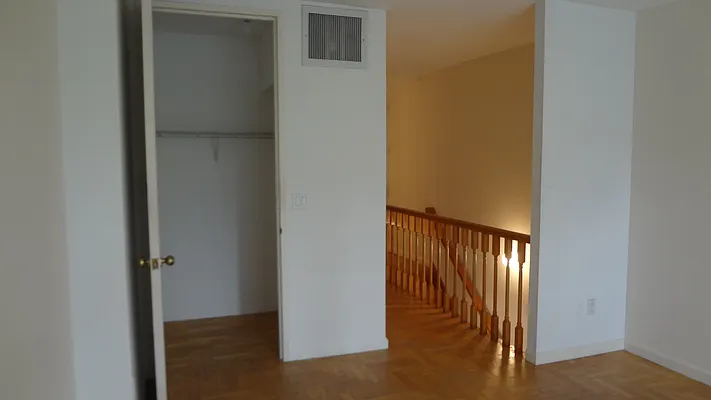 Rented by Royal Operation System | media 24