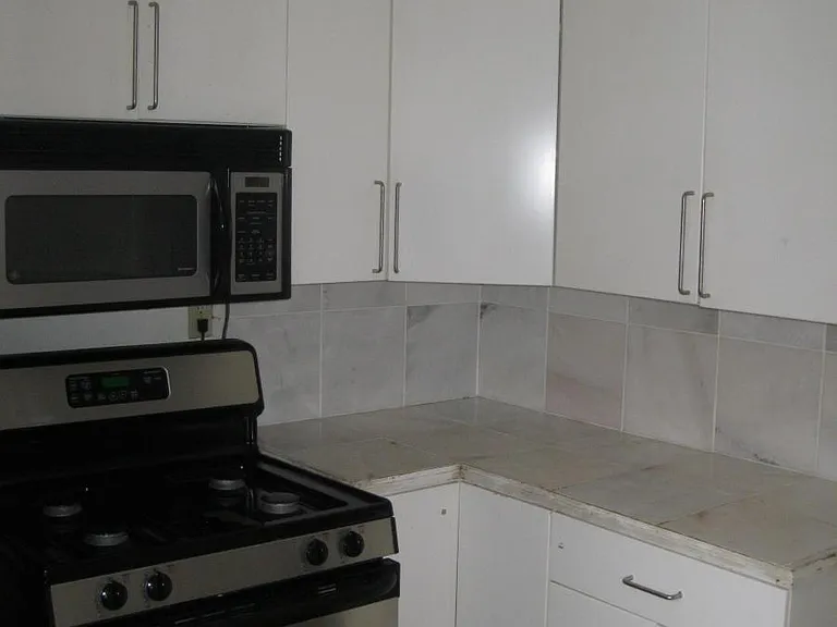 2120 Harriet Ave #2 — Photo 5
