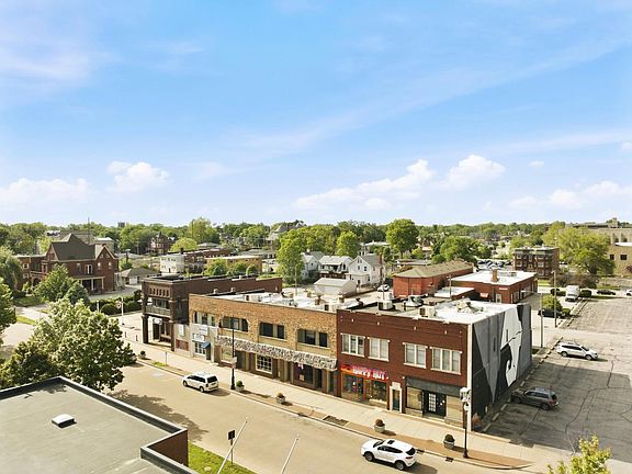 2nd image of 228-248 W Main St