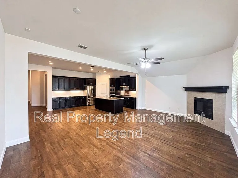 417 Cooper St — Photo 15