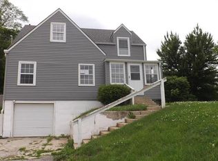 645 NE Barry Rd, Kansas City, MO 64155