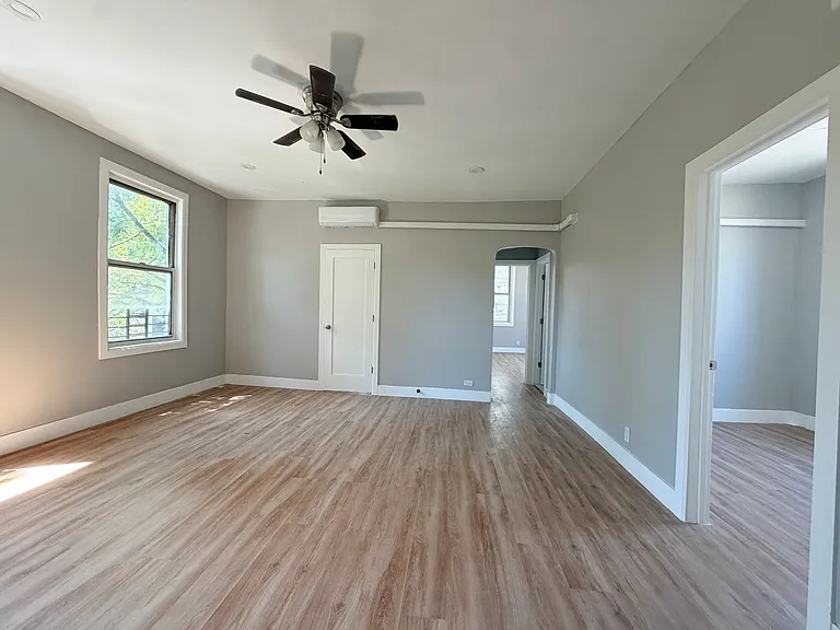 245 McClellan St #3W — Photo 11