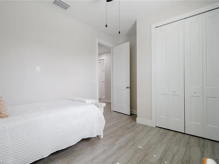 4665 Key Largo Ln — Photo 22