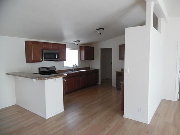 4th image of 1885 Coral Isle Dr
