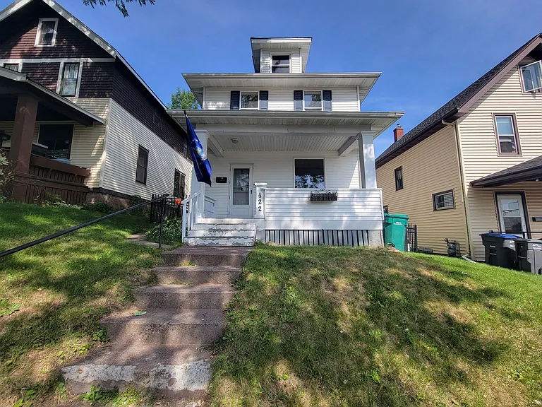 422 N 13th Ave E — Photo 24