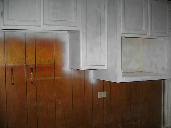 3rd image of 148 Van Buren Ave