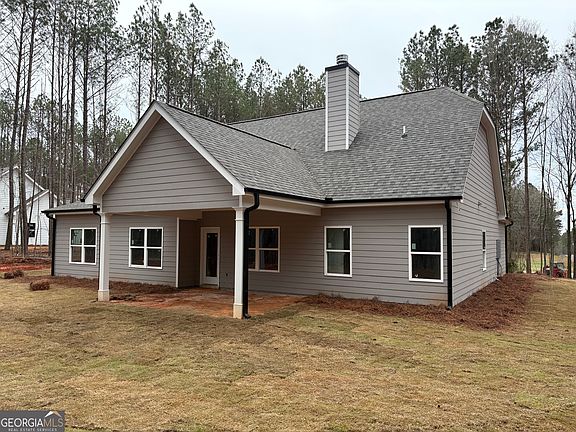 2nd image of 513 Harmony Rd #3