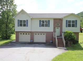 2335 Cedar Rock Cir, Lenoir, NC 28645