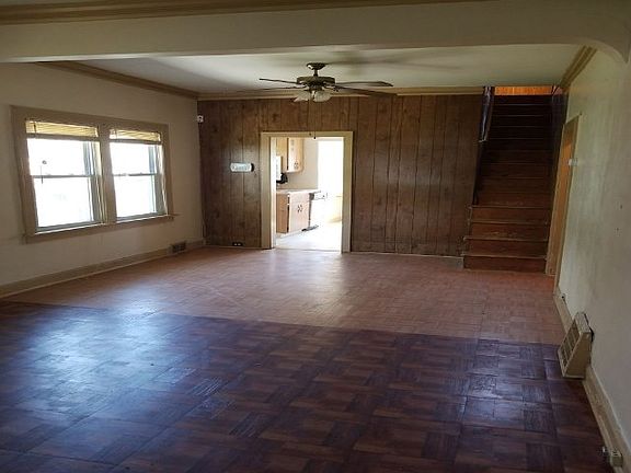 4th image of 3521 W 119th St