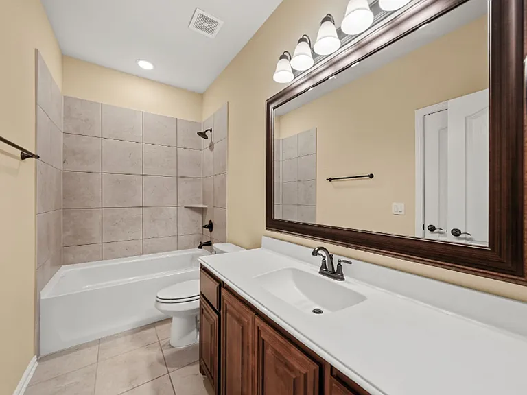 504 Ridgewater Trl — Photo 42