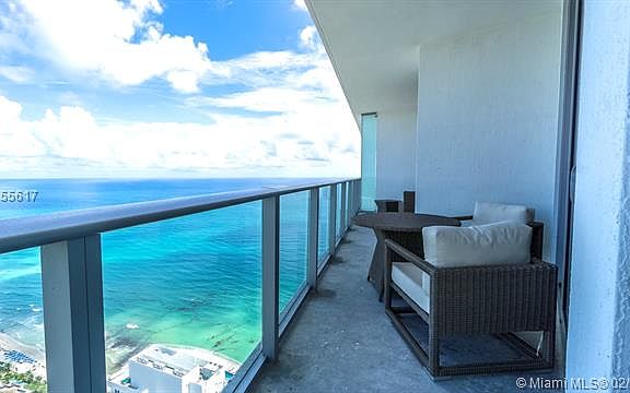 4th image of 4111 S Ocean Dr #Lph4