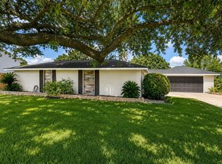 176 Tiger Lily St, Bridge City, TX 77611