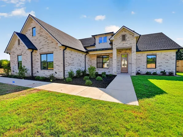 370 Grace Ln, Athens, TX 75751