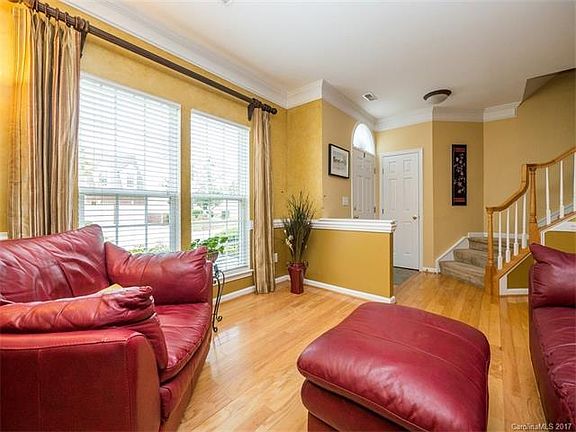 4th image of 9714 Sunset Grove Dr