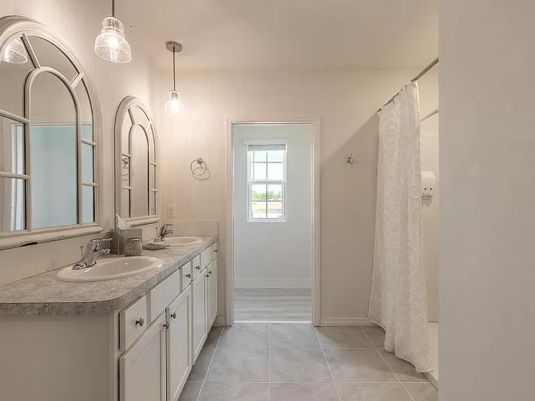 318 Sunset View Dr — Photo 6
