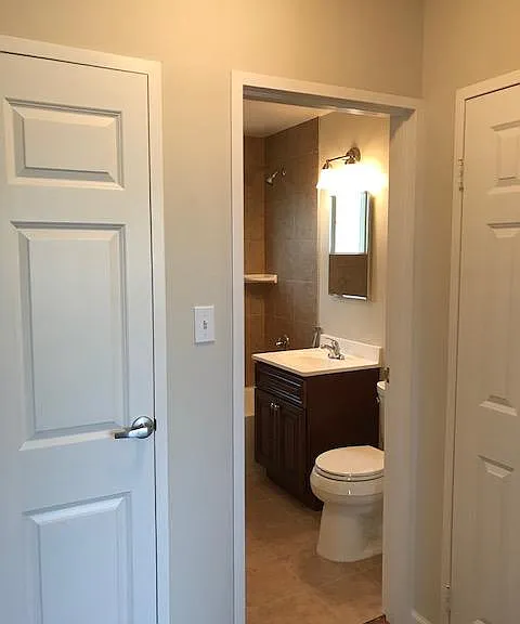 1296 Laurel St #6 — Photo 10