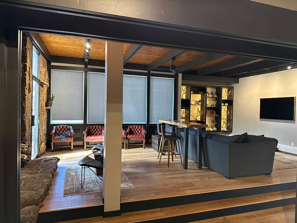 1st image of 1150 E Arkansas Ave #1