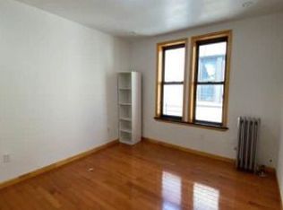 771 E 9th St #3S, Brooklyn, NY 11230